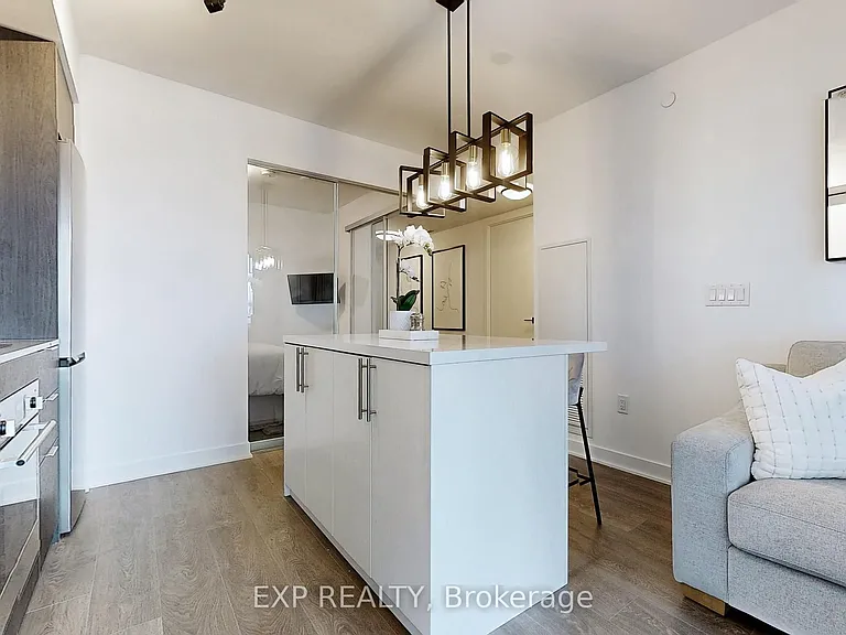 36 Zorra St #330 — Photo 7