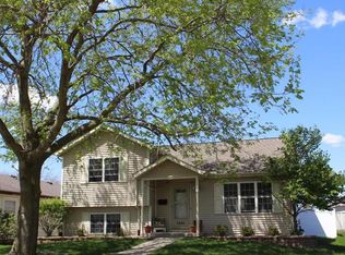 1444 Erie St, Ottawa, IL 61350