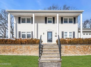 4 Meadowbrook Drive, Howell, NJ 07731