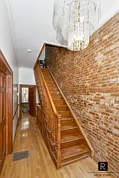 Rented by R New York