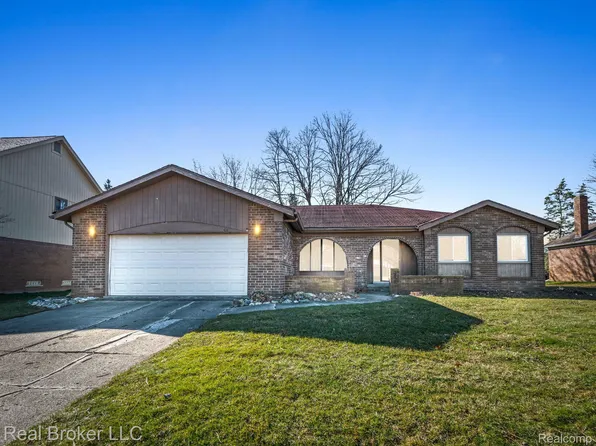 823 Wesley Dr, Troy, MI 48098