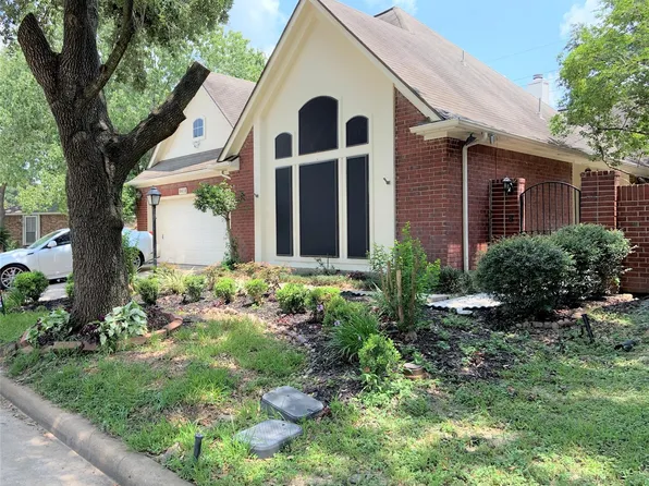 8418 Westnut Ln, Houston, TX 77040