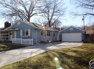 1405 SW Burnett Rd, Topeka, KS 66604