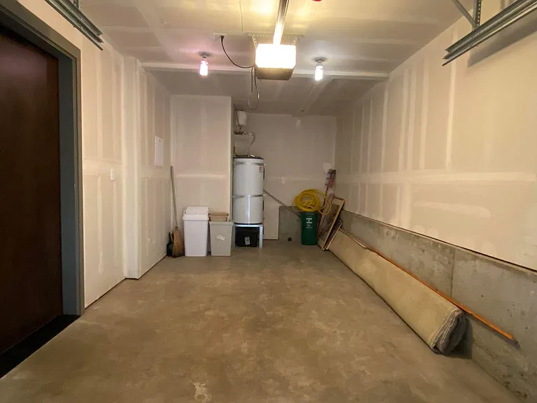 4034 Pasadena Pl NE — Photo 10