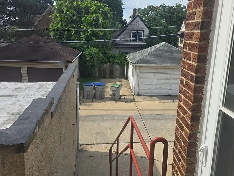 5515-5519 W Martin Dr — Photo 26