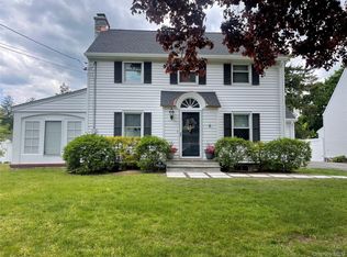 64 Tamarack Rd, Port Chester, NY 10573