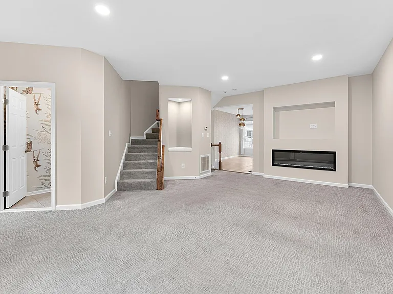 7015 Trek Way — Photo 14