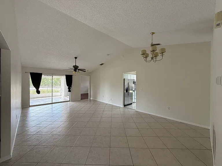 5834 Covington Way — Photo 4