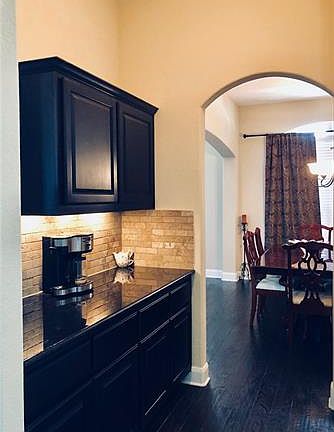 5th image of 2200 Julia Ln