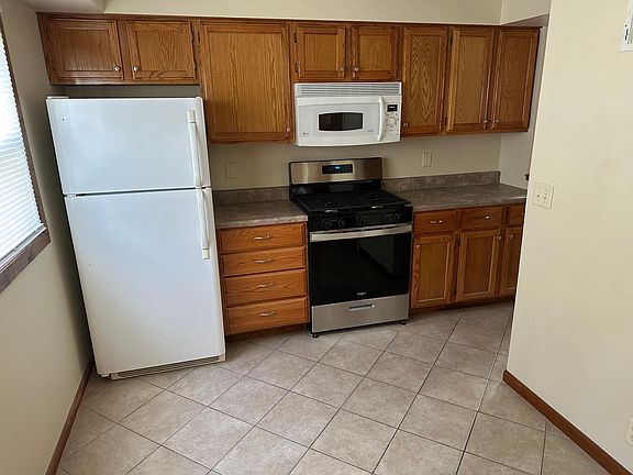 5th image of 2810 Avenue C #1