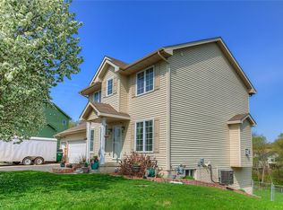 1510 W Henderson Pl, Indianola, IA 50125