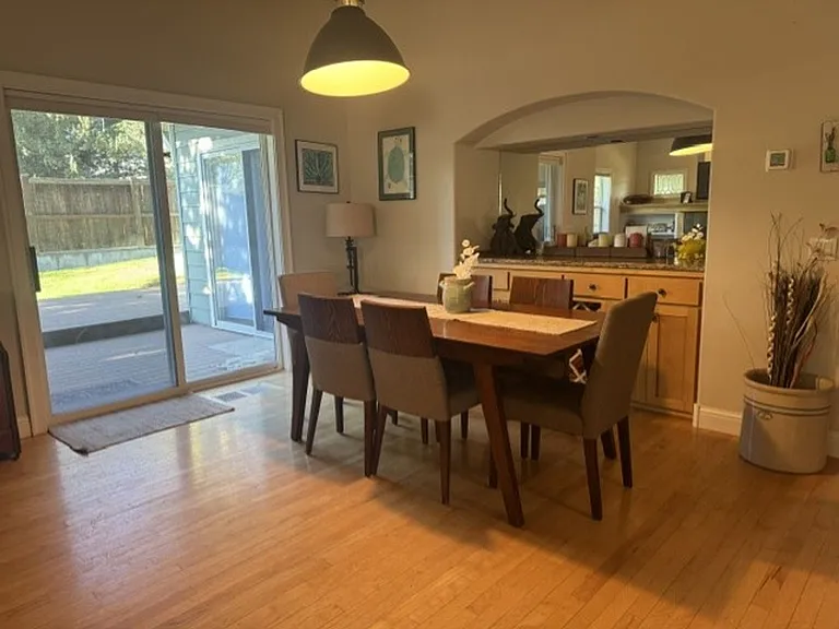 3027 NW Merchant Way — Photo 6