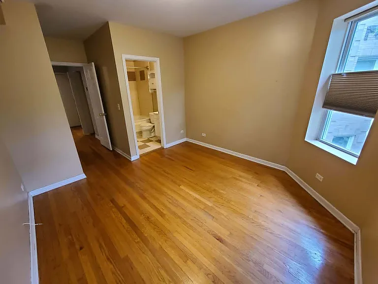 2318 W Rosemont Ave #2 — Photo 11