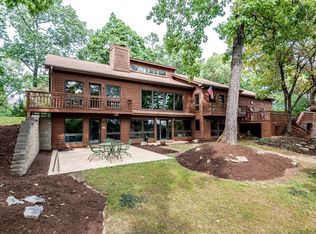 829 Paradise Acres Dr, High Ridge, MO 63049