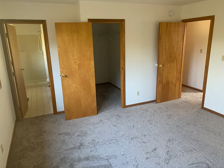2321 N Glenisle Ave #A — Photo 9