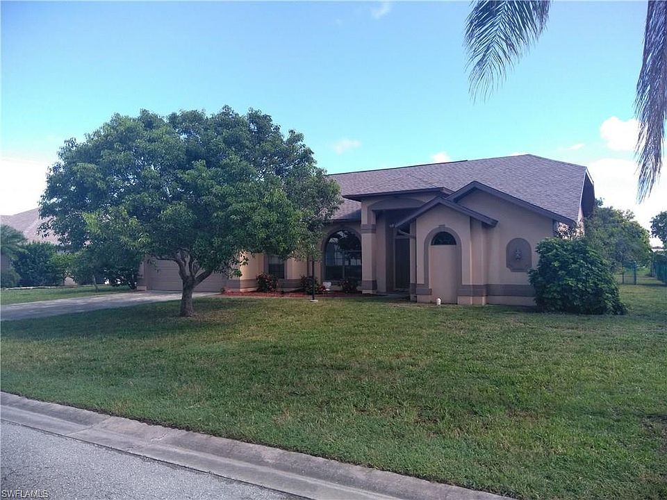 1st image of 1537 Crestwood Cir N