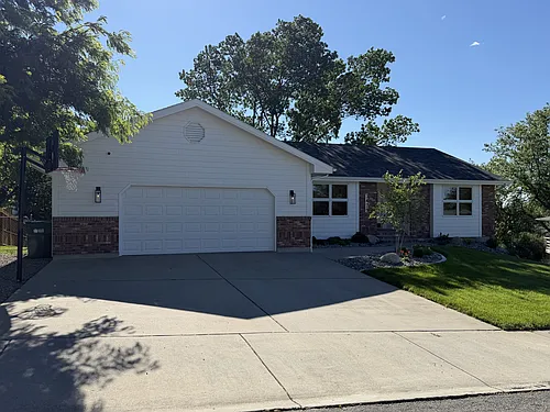 3429 Powderhorn Cir Photo 1