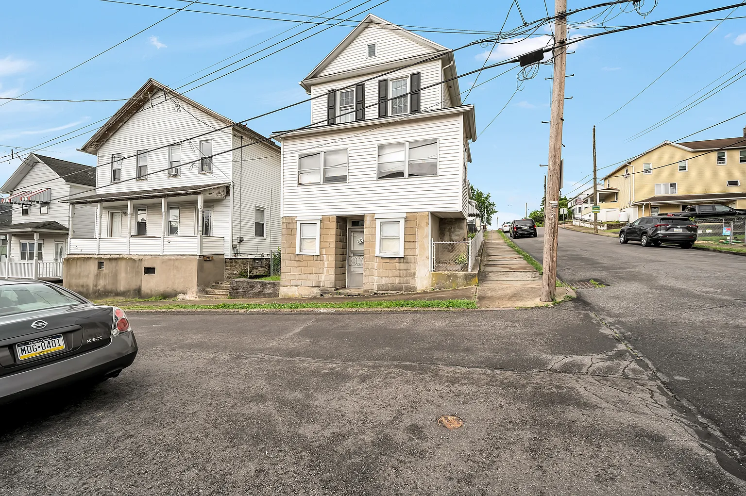 100 Short St photo 1