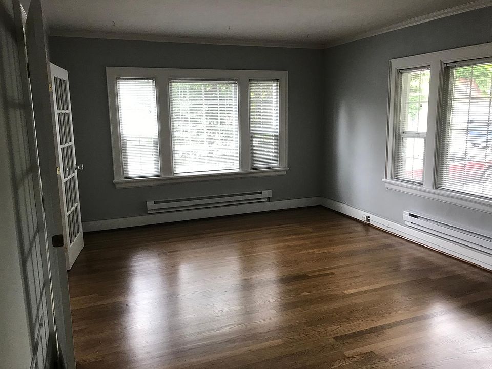 1st image of 1645 10th Ave E APT 101