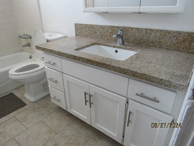 3458 W 67th St #4 — Photo 13