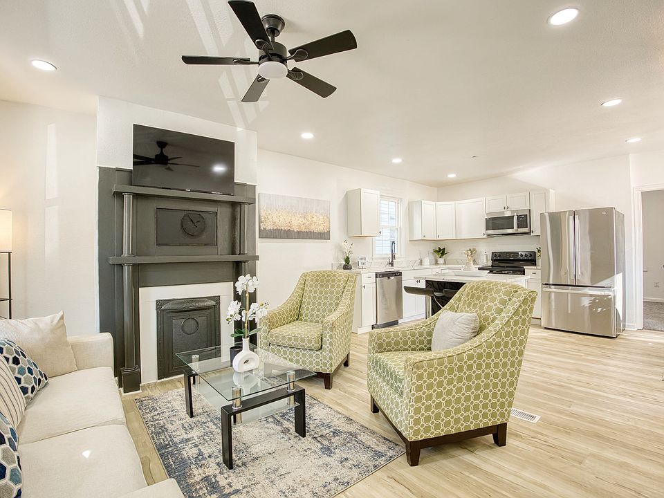 1st image of 910 Rugby St