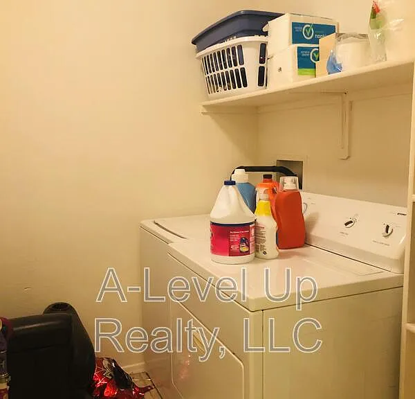 3725 W Tybolt Dr — Photo 5