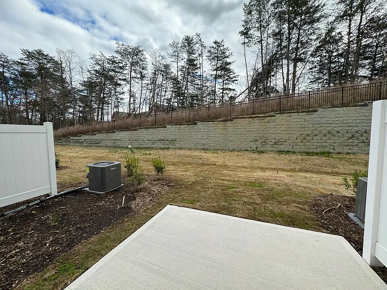 877 Falls Grove Trl — Photo 30