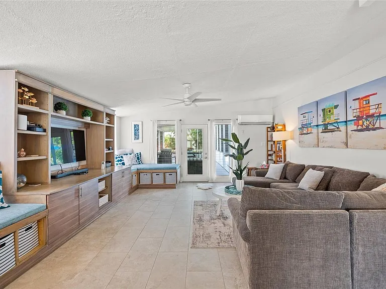 4801 Sarasota Ave — Photo 17