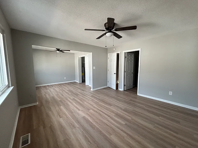 4102 Thistle Cir — Photo 3