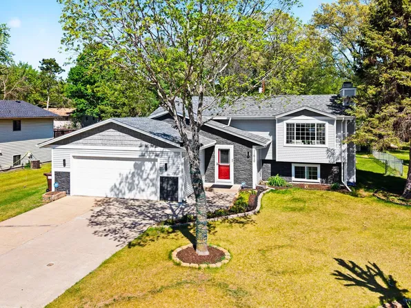 11610 Louisiana Ave N, Champlin, MN 55316