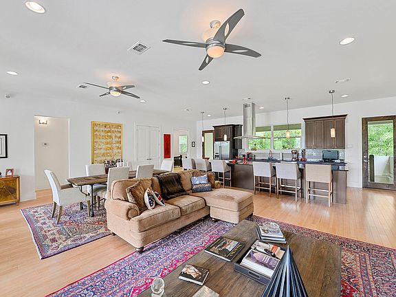 4th image of 13167 Riverwalk Cir