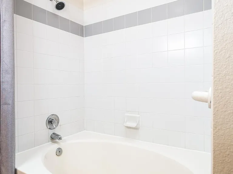 The Condominium at Williams Centre — Photo 32