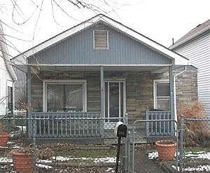 204 Grant St photo 1