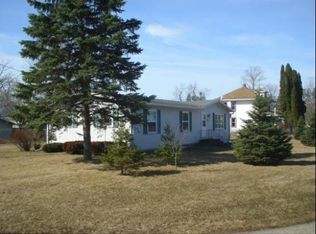 1385 Division St, Almond, WI 54909