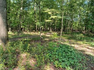 695 S Hubbard Rd, Lowellville, OH