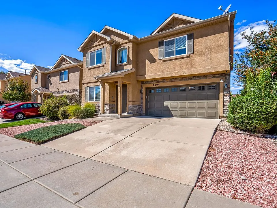 7594 Stetson Highlands Dr