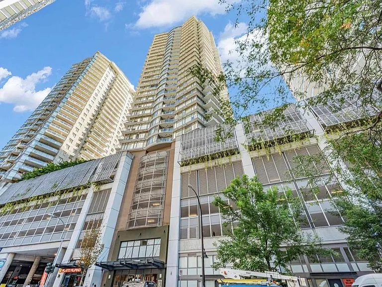 892 Carnarvon St #3303 — Photo 2