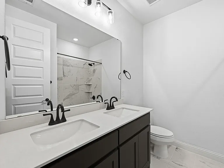 513 Fieldstone Ln — Photo 14