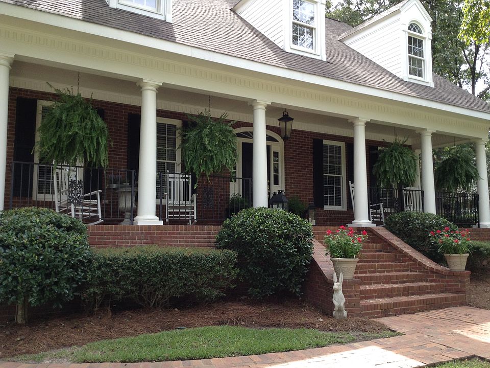 1st image of 105 Royal Crest Cir