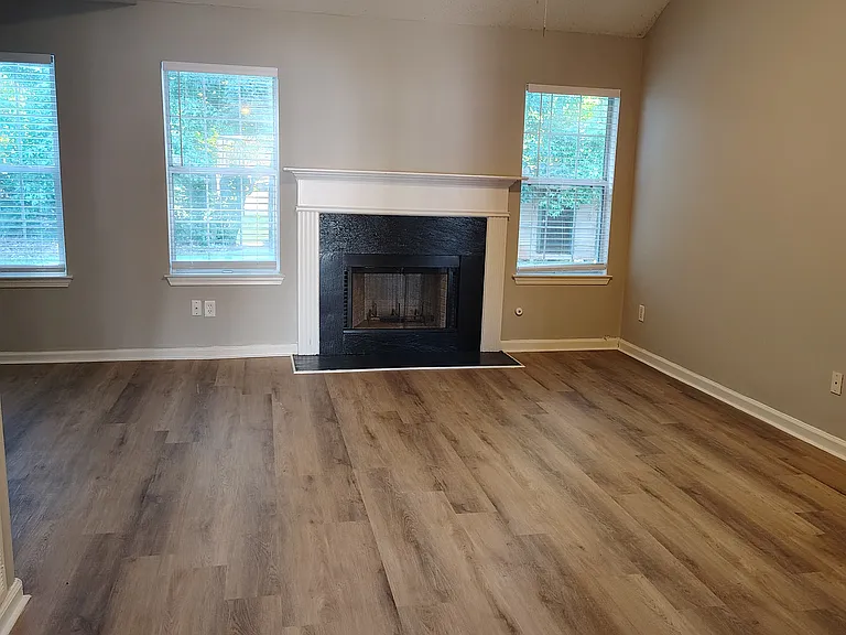 5596 Glen Ridge Bnd — Photo 8