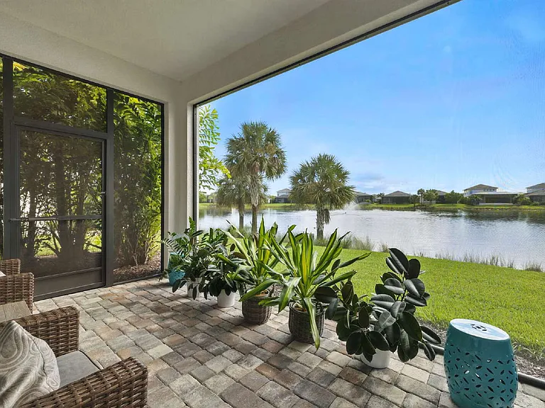 9020 Mayreau Way — Photo 20