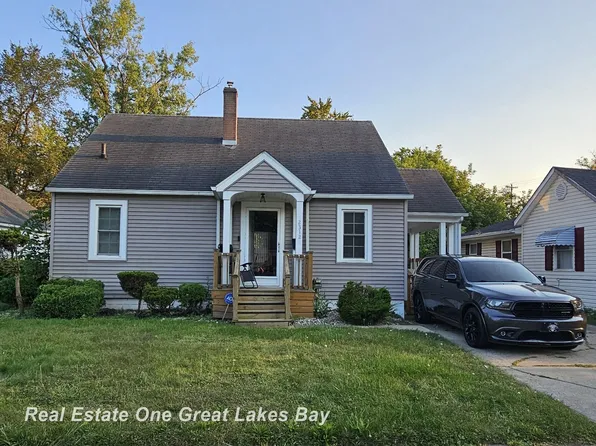 2312 Phoenix St, Saginaw, MI 48601