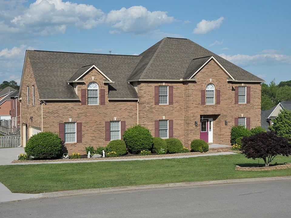 1st image of 3304 Whispering Oaks Dr