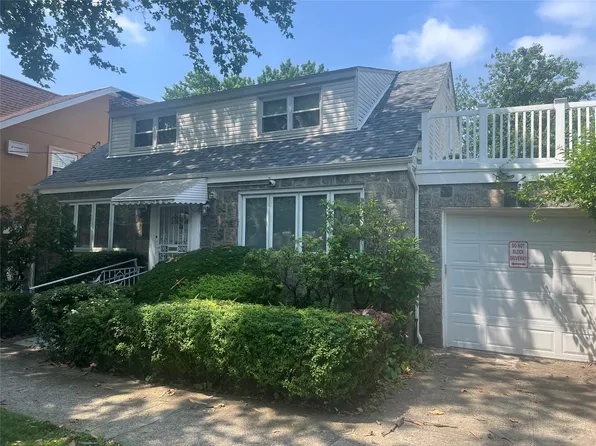 2449 Young Avenue, Bronx, NY 10469