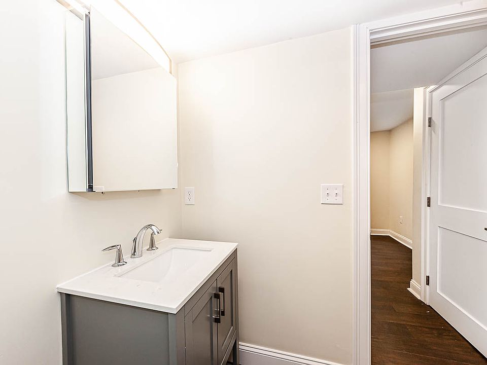 1st image of 28 Albion St #1G