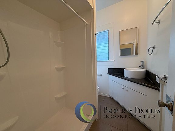 5th image of 2158 Kanealii Ave #2158