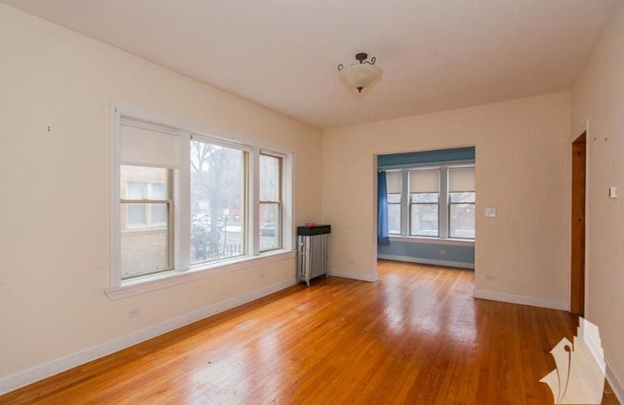 1st image of 1948 W Leland Ave #1950-2