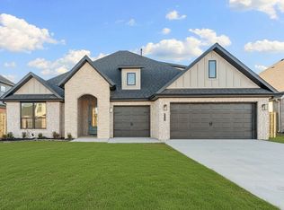 1517 Lookout Ln, Cave Springs, AR 72718