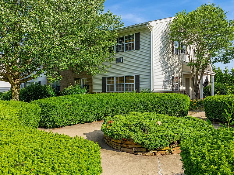 Zen Long Island at Bay Shore 55+ Community — Photo 22