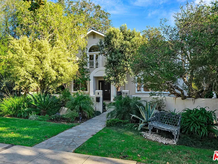 314 Palisades Ave — Photo 1